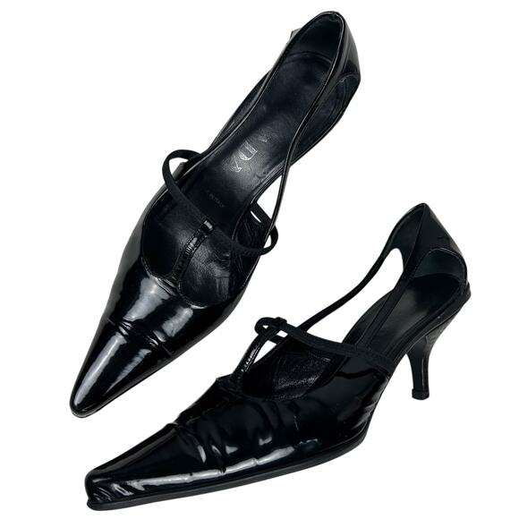 Prada Vintage 90s Black Patent Leather Pointed Toe T Strap Kitten Heels 5.5 - Picture 1 of 8
